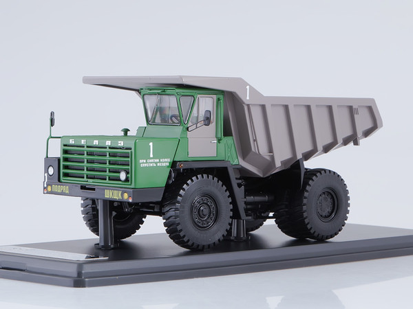 BELAZ-540A Quarry Dump Truck (green/grey) Skala 1:43