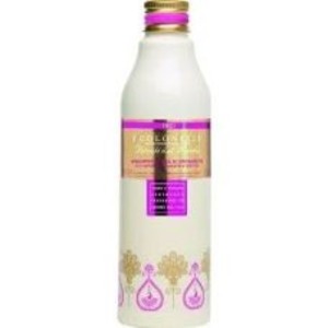 Indi Illuminating Cream Shampoo Rozświetlający szampon do włosów z ekstraktem z diamentów i wetiwerii