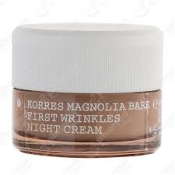First Wrinkles Night Cream Magnolia All Skin Types Krem na noc przeciw pierwszym oznakom starzenia z wyciągiem z kory magnolii