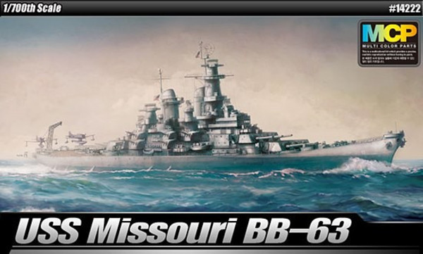 Model plastikowy BB-63 USS Missouri 1:700